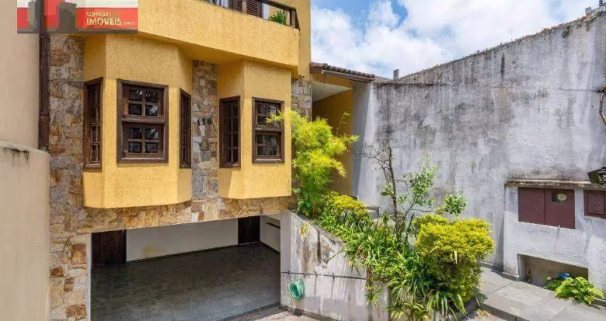 Sobrado encantador no alto da lapa com 3 quartos, (1 suíte), 191m², 2 vagas