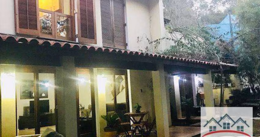 Casa com 3 dormitórios, 325 m² - venda por R$ 1.200.000 ou aluguel por R$ 7.674/mês - Chácara do Refúgio - Granja Viana/SP