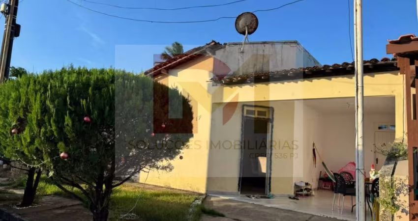 Casa de Condomínio Para Vender com 3 quartos 1 suítes no bairro Farolândia em Aracaju / Residencial Costa Azul.