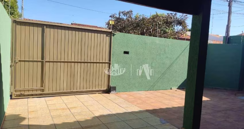 Casa com 3 quartos à venda, 120 m² por R$ 450.000 - Residencial Abussafe - Londrina/PR