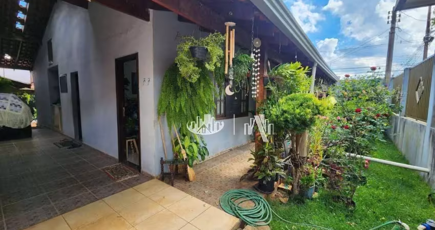 Casa com 3 quartos à venda, 208 m² por r$ r$ 698.000 - antares - zona leste de londrina/pr