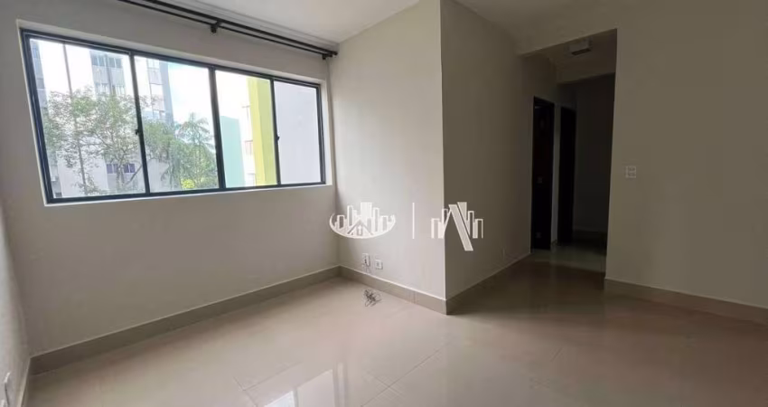 Apartamento com 3 quartos para alugar, 55 m² por R$ 2.050/mês - Cláudia - Londrina/PR