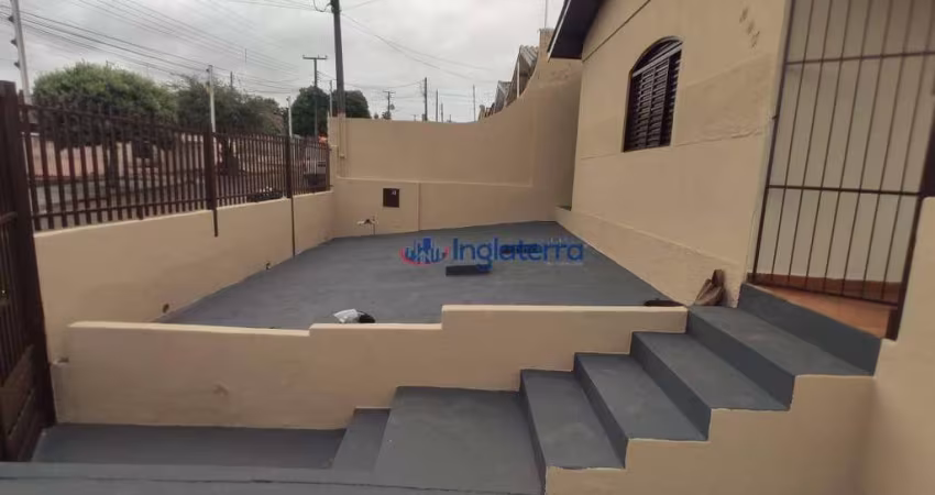 Casa com 2 quartos para alugar, 70 m² por R$ 1.200/mês - Aquilles Sthengel - Zona Norte de Londrina/PR