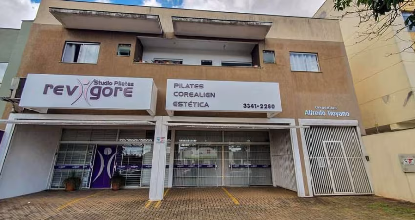Apartamento com 1 dormitório para alugar, 45 m² por R$ 880,00/mês - Igapó - Londrina/PR