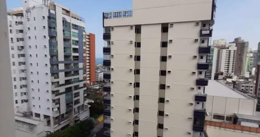 Apartamento com 3 quartos a venda em  Itapuã
