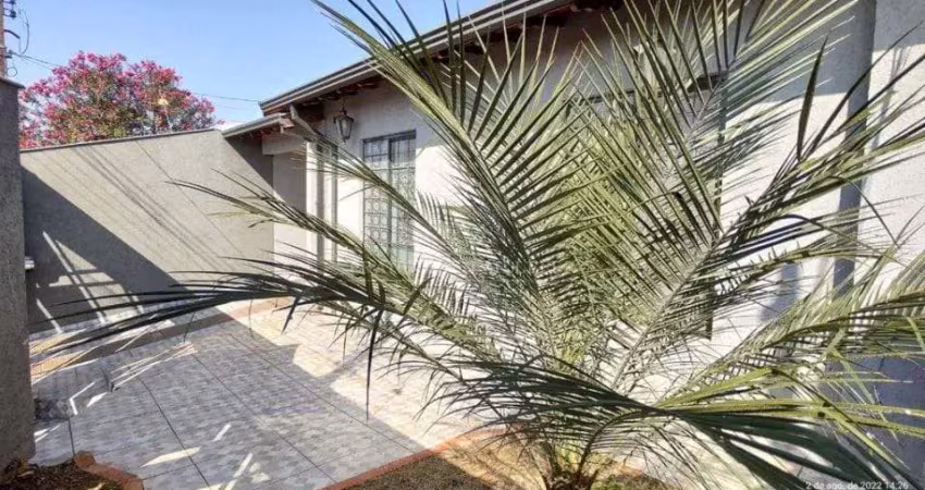 SOBRADO COM PISCINA