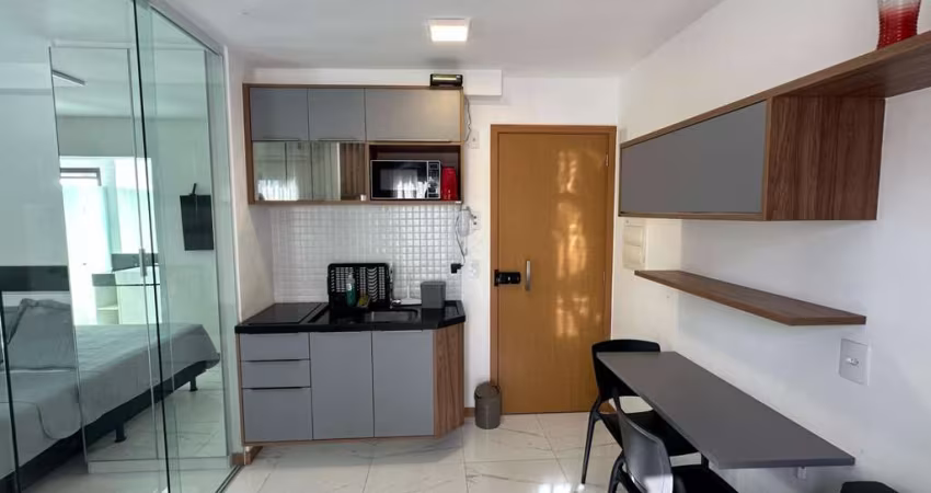 Smart Farol - Barra, 32m², 1 Quarto, Varanda, Mobiliado