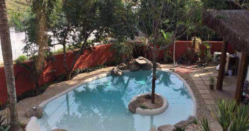 Casa com 4 dormitórios à venda, 650 m² por R$ 5.500.000,00 - Condomínio Arujazinho I, II e III - Arujá/SP