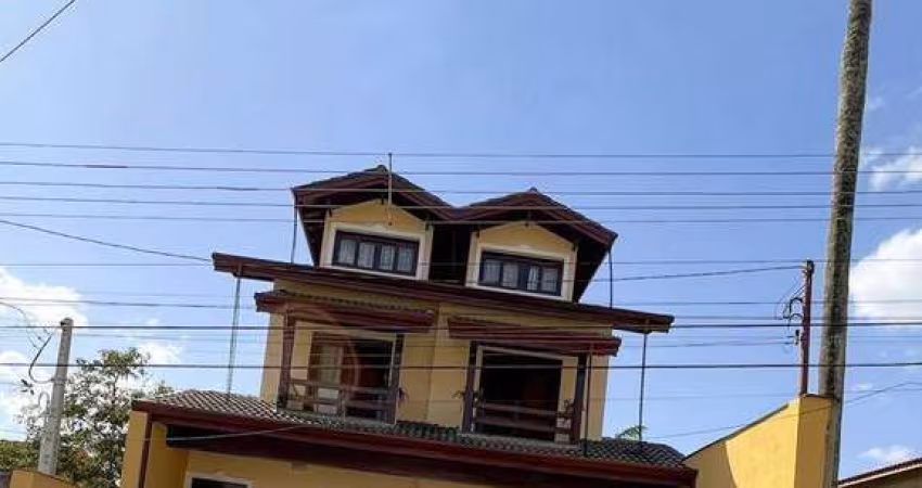 Casa com 3 dormitórios à venda, 315 m² por R$ 1.900.000 - Condomínio Arujazinho IV - Arujá/SP