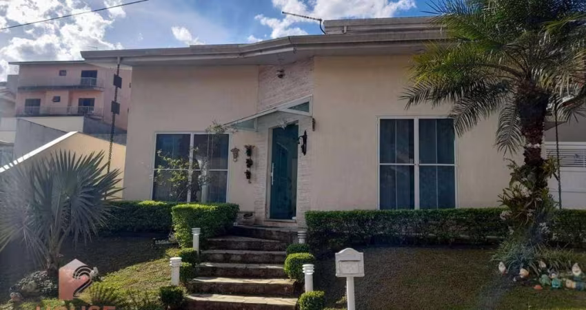 Casa com 4 dormitórios para alugar, 269 m² por R$ 12.000/mês - Condomínio Arujá Country Club - Arujá/SP