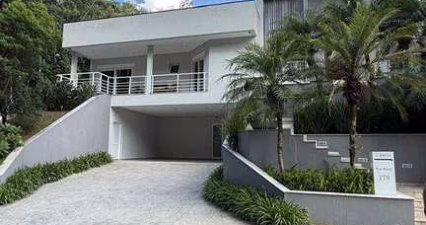 Casa com 4 dormitórios à venda, 500 m² por R$ 5.500.000 - Condomínio Arujazinho I, II e III - Arujá/SP