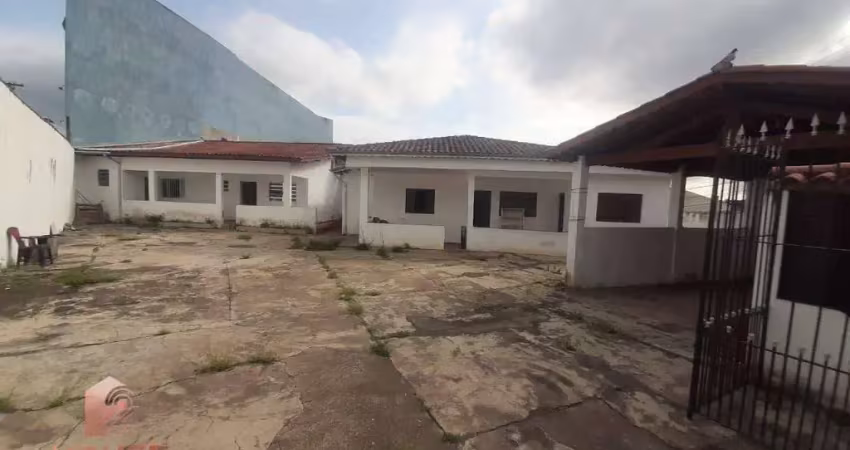 Casa com 2 dormitórios para alugar, 216 m² por r$ 15.000/mês - centro - arujá/sp