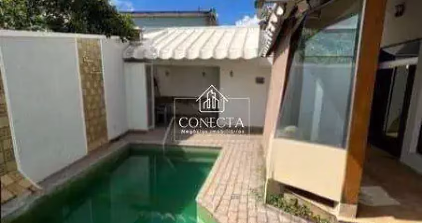 Casa em dois pavimentos com 335m² no bairro fundinho