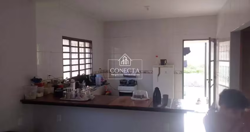 Casa com 2 quartos à venda no Conjunto Segismundo Pereira, Uberlândia 