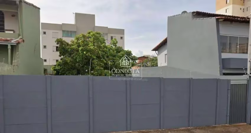 Terreno à venda no Umuarama, Uberlândia 
