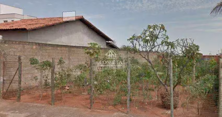 Terreno à venda no Conjunto Segismundo Pereira, Uberlândia 