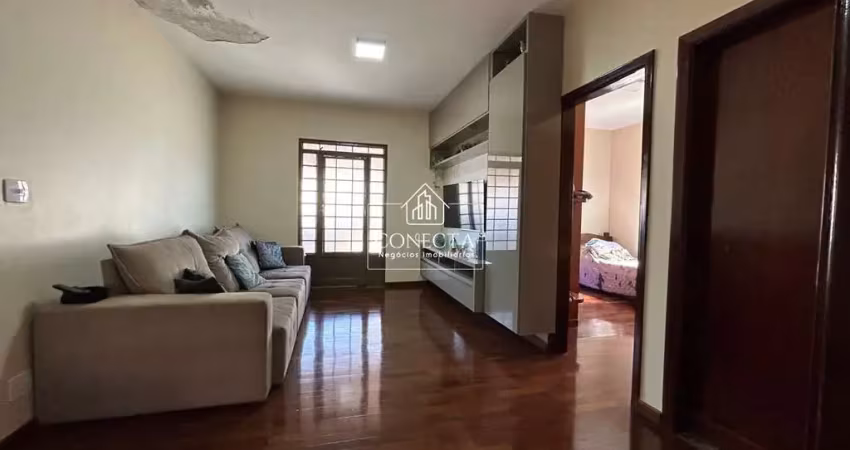 Casa com 3 quartos à venda no Santa Mônica, Uberlândia 