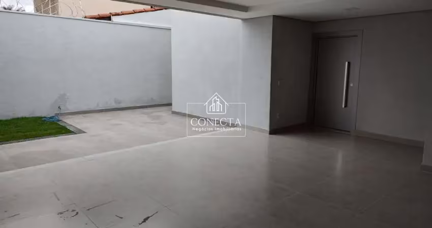 Casa com 4 quartos à venda na Cidade Jardim, Uberlândia 