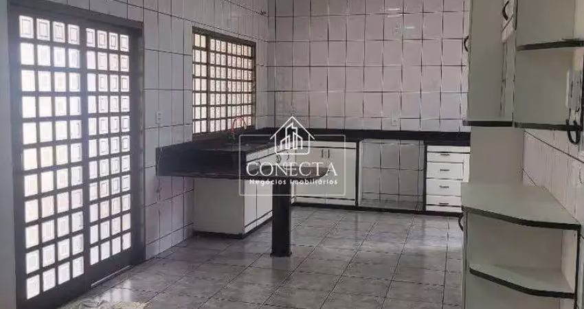 Casa para locação de 250m² - por r$6.500,00 no santa mônica - uberlândia/mg