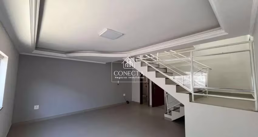 Casa com 3 quartos para alugar no Alto Umuarama, Uberlândia 