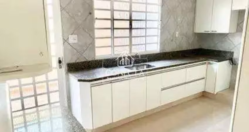 Casa para locação de 220m² - por r$4.900,00 no santa monica - uberlândia/mg