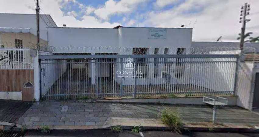 Casa comercial no bairro martins, setor de clinicas e escritórios, com 274 m² de construção, terreno 624 m², dispondo de 03 salas, recepção, 4 quartos