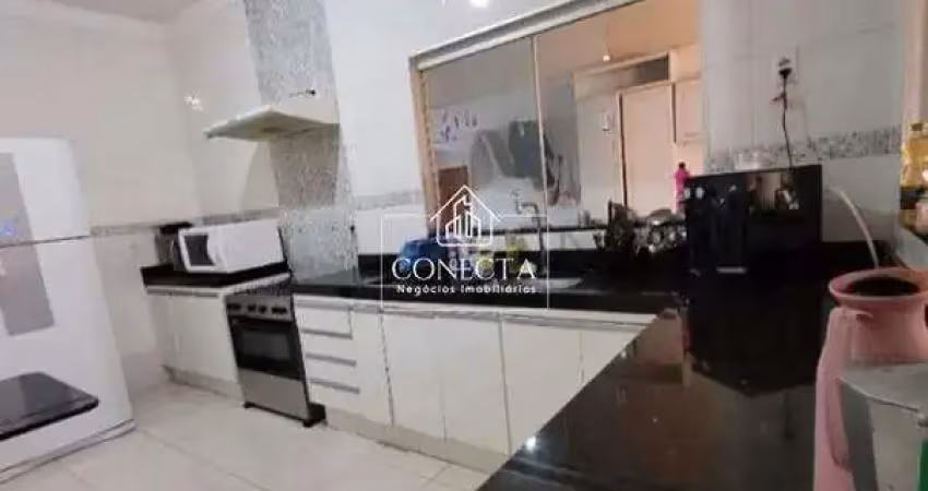 Casa no santa mônica muito bem localizada, próxima ao parque do sabia com 243 m² de construção, 03 quartos, sendo 02 suites