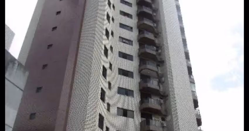 Apartamento à venda na Avenida Serzedelo Corrêa, 347, Nazaré, Belém