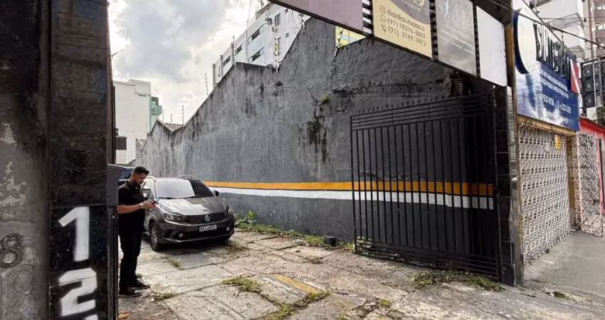 Prédio com 5 salas para alugar na Travessa Três de Maio, Fátima, Belém