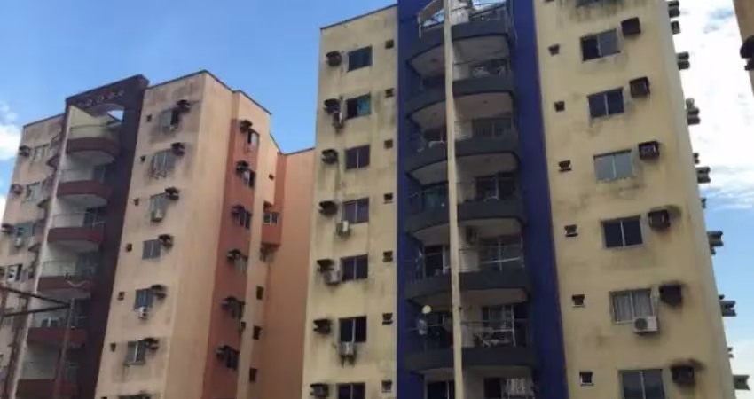 Vendo apartamento ao lado do shopping, 2/4, nascente, financia
