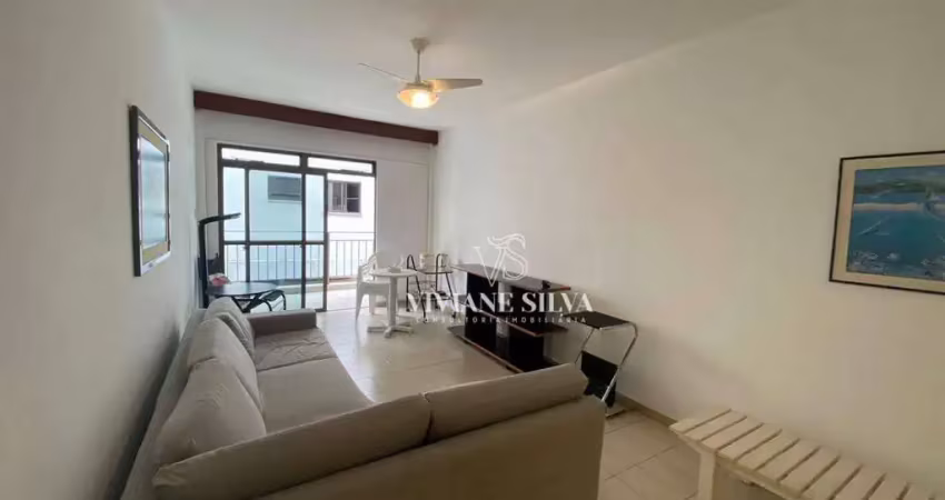 Apartamento na Praia do forte com 3 dormitórios à venda, 110 m² por R$ 650.000 - Praia do Forte - Cabo Frio/RJ