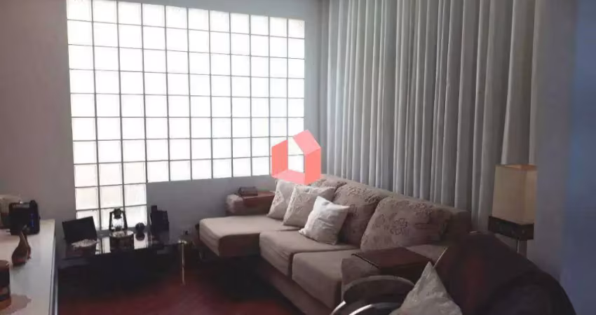 Casa com 4 quartos à venda no Alves Dias, São Bernardo do Campo 