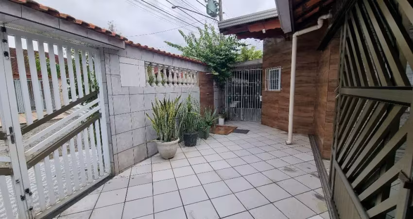 Casa térrea para Venda - Vila Assunção - 3 Dormitórios - Churrasqueira