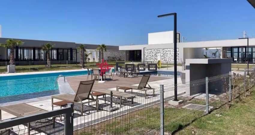 Terreno de 330 m² Declive no Condomínio Terras Alpha