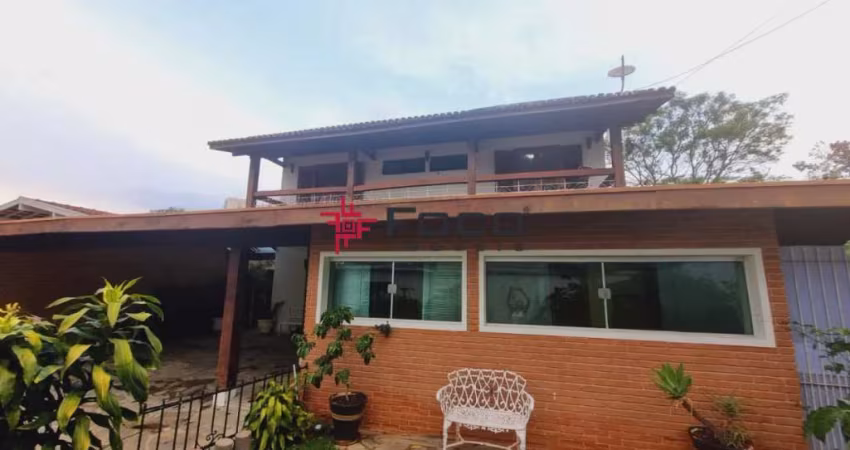 Casa com três suítes, 375m² por R$ 2.350.000,00 - Jardim Esplanada
