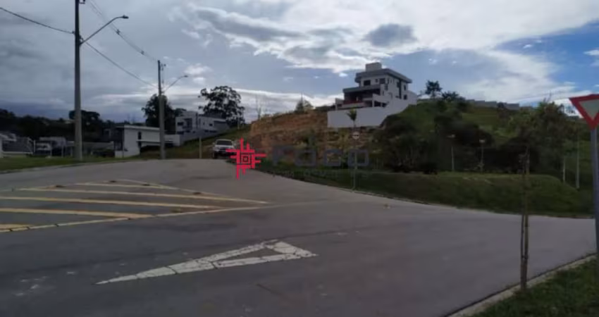 Excelente Terreno em condomínio fechado / Condomínio Verana / 361 m² / São José dos Campos