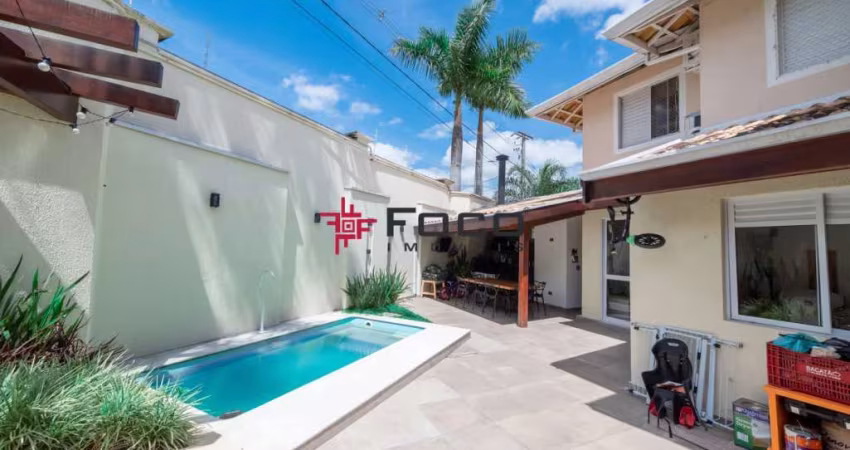 Casa com 3 dormitórios à Venda em Villagio no Urbanova - R$ 1.300.000,00