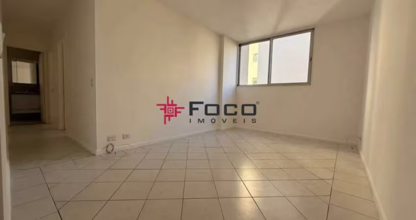 Apartamento / Edifício Apolo / 2 Dormitórios / 1 suíte / 1 vaga / 70m² / São José dos Campos