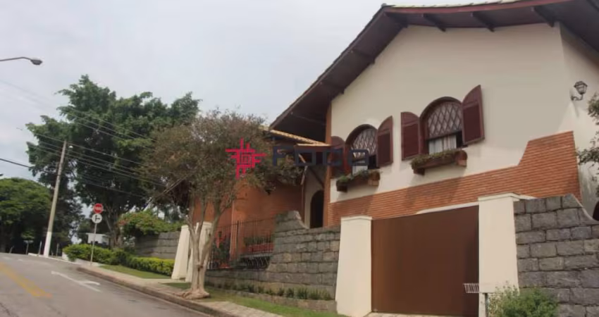 Casa - Vila São João - 03 dormitórios - 300m²