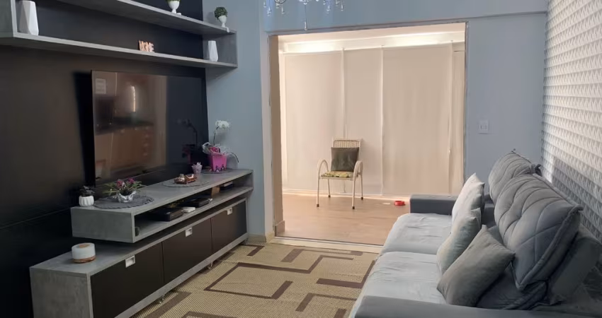 Apartamento com 3 dormitórios à venda no Condomínio Residencial Adriático no Parque Industrial,