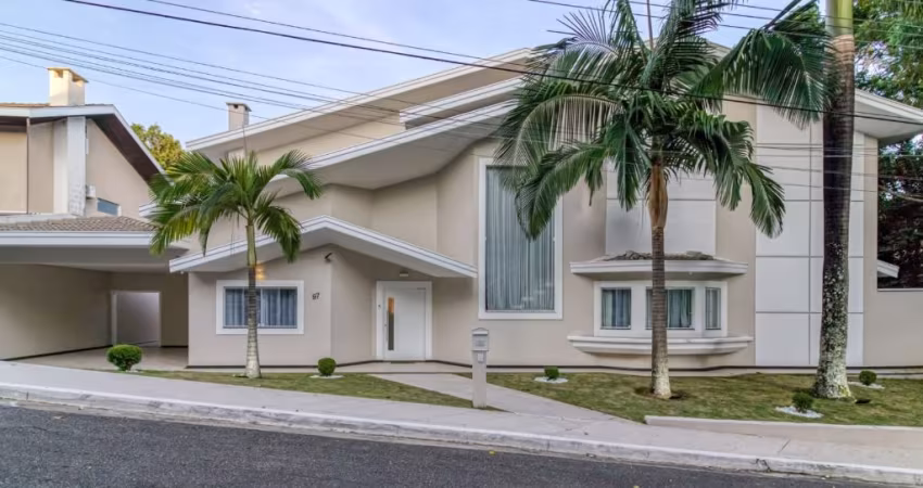Casa com 5 dormitórios para Venda no Altos da Serra 2