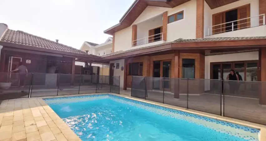 Casa com 5 dormitórios para venda no esplanada do sol