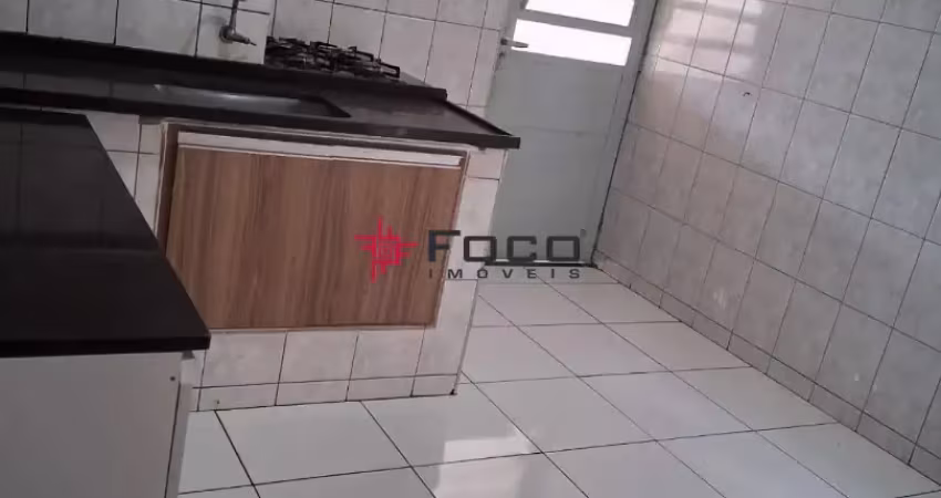 Js casa locação sobreloja/ jardim sul/03 dormitórios com 02 suítes/ são josé dos campos
