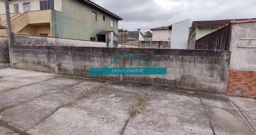 Terreno Murado e aterrado a venda no Bairro Massaguaçu Caraguatatuba