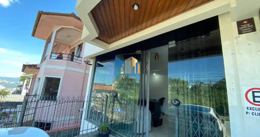 Sala Comercial à venda, no Bairro Praia Comprida, São José-SC, com , sendo , com 1 vaga