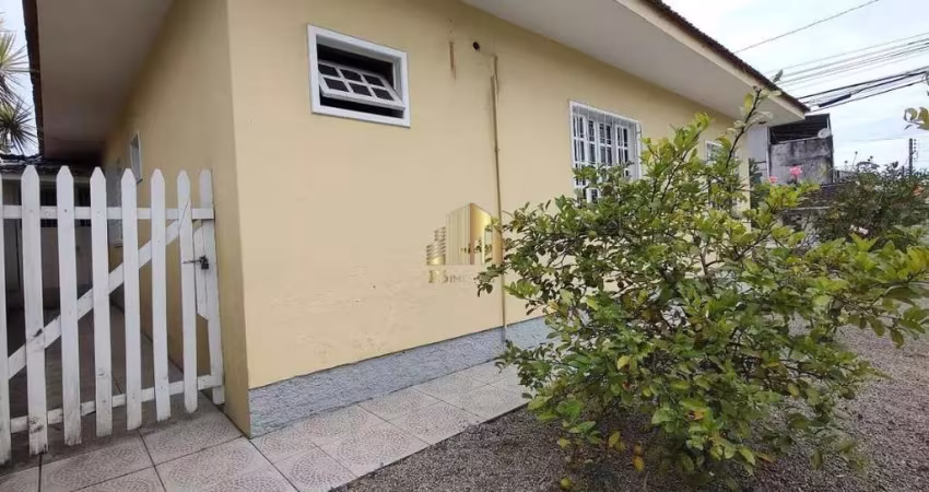 Casa &#224; venda, no Bairro Fazenda Santo Antônio, São José-SC, com 3 quartos, sendo 1 suíte, com 1 vaga