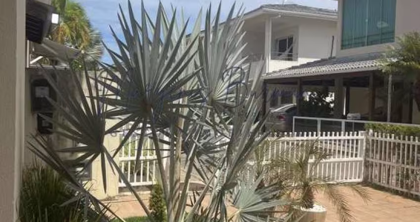 Casa em Condomínio para Locação em Lauro de Freitas, Buraquinho, 4 dormitórios, 3 suítes, 5 banheiros, 2 vagas