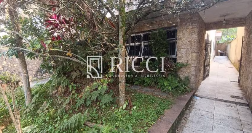 Casa a Venda para Reformar no Campo Grande