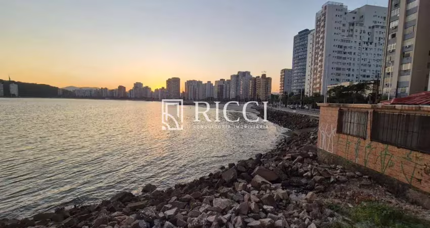 Apartamento Pé na Areia no Bairro Boa Vista
