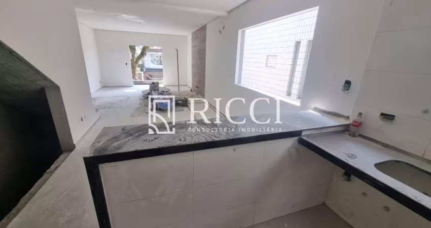 Casa nova com 3 suítes, piscina no Embaré em Santos